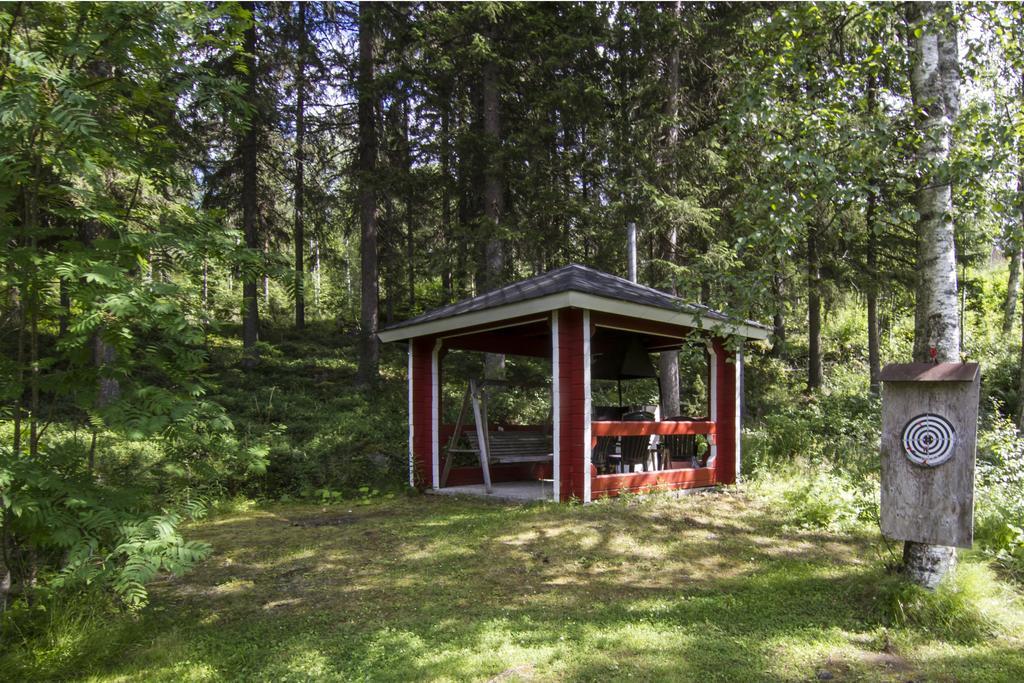 Lomaperkkioe Cottages Kajaani Exterior photo